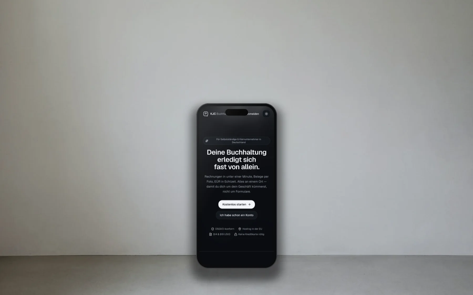 Website von KJC Buchhaltung auf dem Smartphone